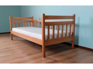 Кровать Молли деревянная массив бука Дримка