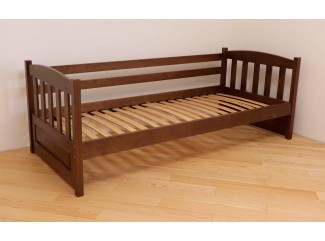 Кровать Немо деревянная массив бука Дримка
