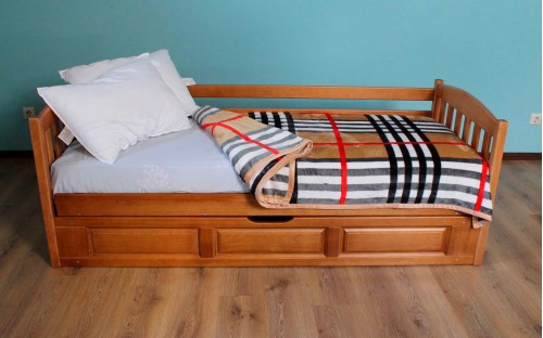 Кровать Немо с подъемным механизмом деревянная  массив бука Дримка