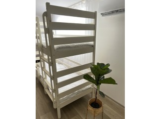 Ліжко Амелі трансформер двоярусне масив буку + Подарунок: посилені ламелі Ліжко Амелі трансформер двоярусне масив буку + Подарунок: посилені ламелі